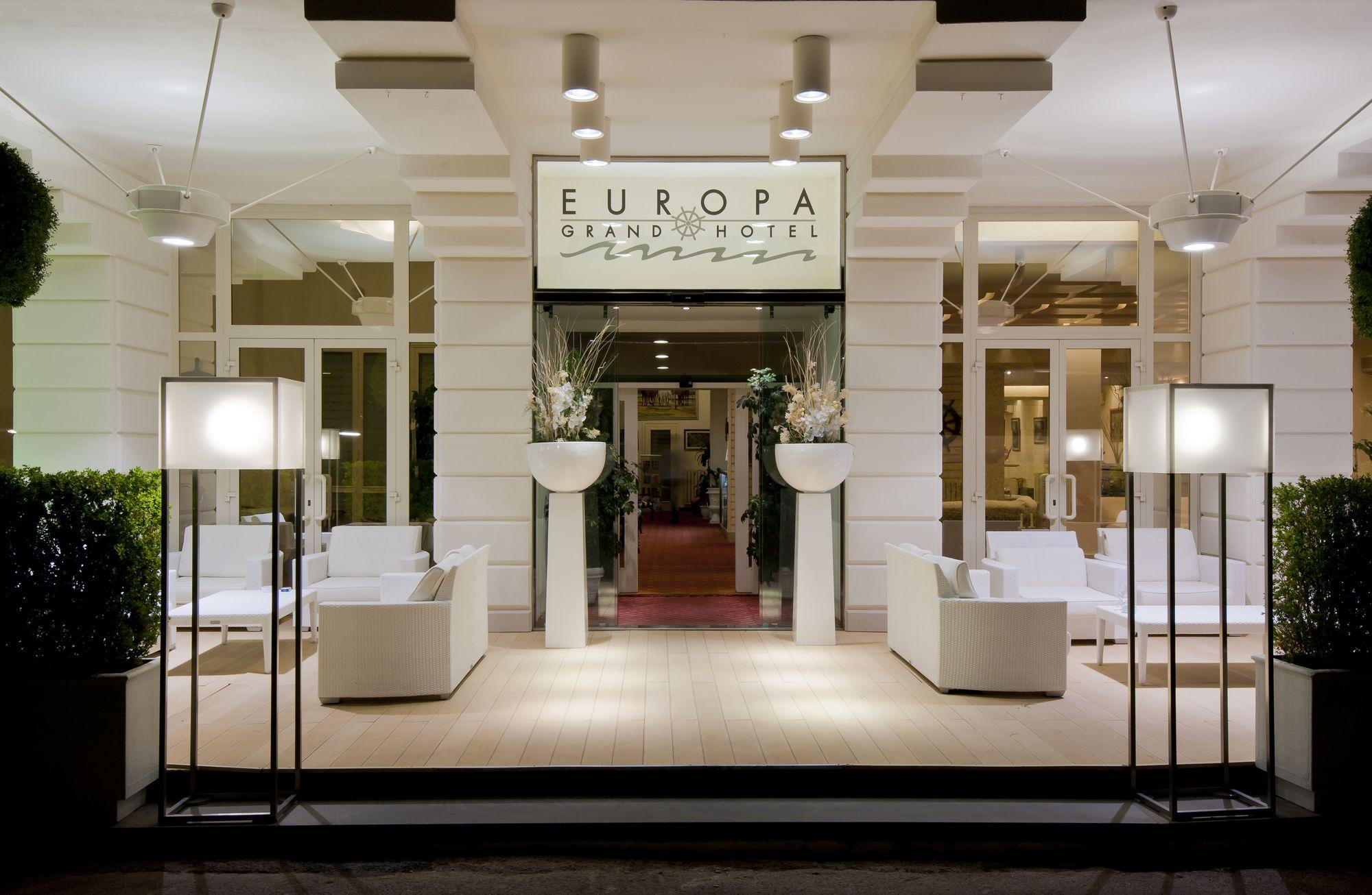 Europa Grand Hotel Леричи Екстериор снимка